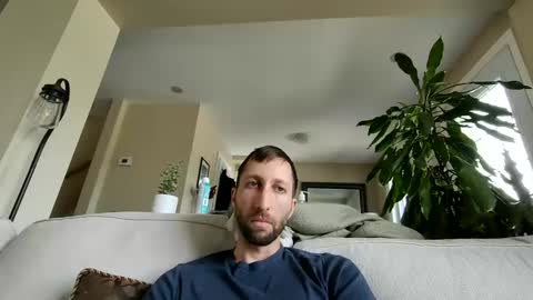 throwawayafteruse20202 online show from 09.17.25