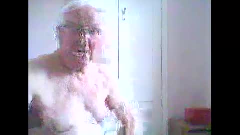 Snapshot of thruster99 chatting on 09.16.25 thruster99 online show from 09.16.25