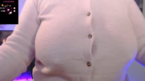 Snapshot of tiabellaxxx chatting on 01.30.25 Tia Bella online show from 01.30.25