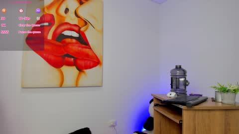 Snapshot of tiago_hannah chatting on 01.11.25 carolina online show from 01.11.25