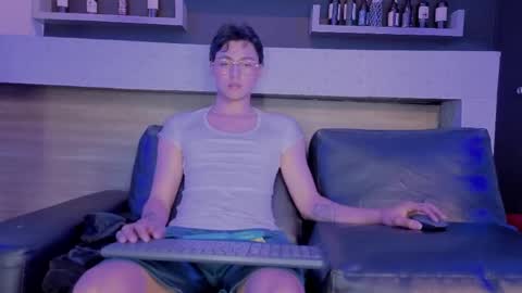 Snapshot of tian_sex chatting on 05.18.26 online show from 05.18.26