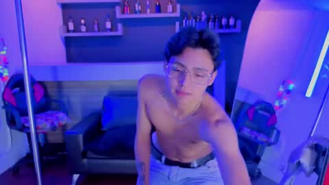 Snapshot of tian_sex chatting on 05.31.26 online show from 05.31.26