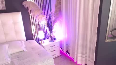 Snapshot of tiana_scot chatting on 03.04.26 LIA online show from 03.04.26