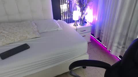 Snapshot of tiana_scot chatting on 03.09.26 LIA online show from 03.09.26