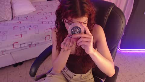 Snapshot of tiana_scot chatting on 04.10.26 LIA online show from 04.10.26