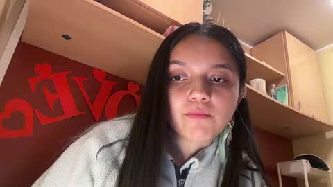 Tiana Le online show from 05.17.26