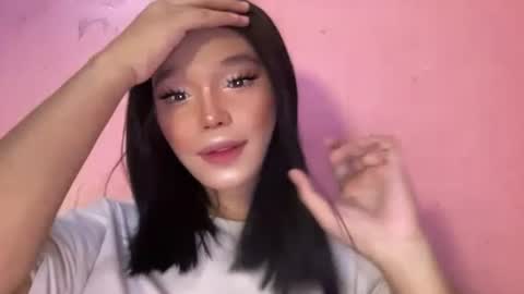 Ms. Tiara online show from 05.18.26