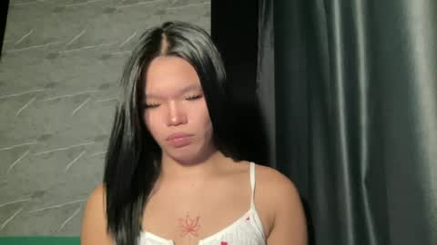 Snapshot of tiaragodhere chatting on 06.17.26 Ms. Tiara online show from 06.17.26