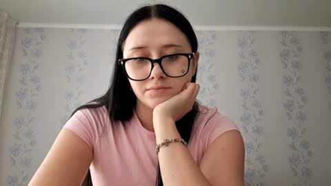 Snapshot of tiastinner chatting on 07.17.26 Margo online show from 07.17.26