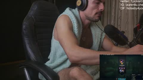 tickle_my_pickle07 online show from 12.02.24