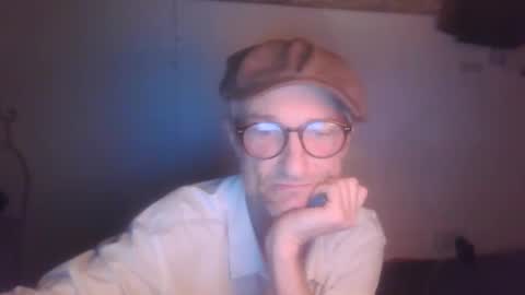 Snapshot of tiddles12345 chatting on 04.17.26 tiddles12345 online show from 04.17.26