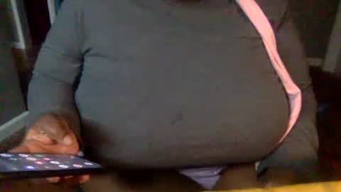 Snapshot of tierrahenri chatting on 02.06.25 Tierra Henri online show from 02.06.25