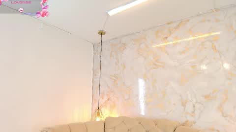 Tifani brown online show from 02.07.26