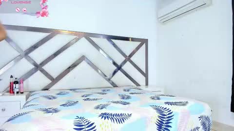 Tifani brown online show from 02.16.26