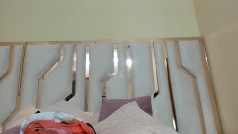    online show from 01.18.25