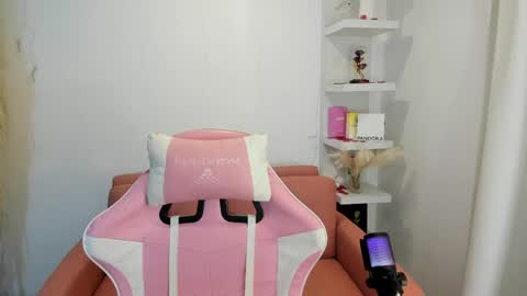 Snapshot of tifanyrose1 chatting on 04.28.26 Tiffany online show from 04.28.26