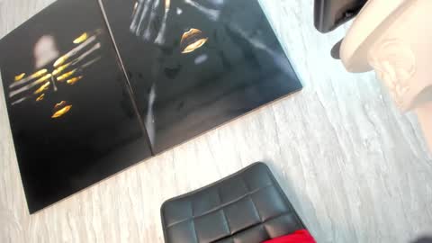 Tiffany online show from 01.11.25