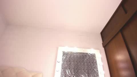 Snapshot of tiffanny_quinn chatting on 03.12.25 Tiff online show from 03.12.25