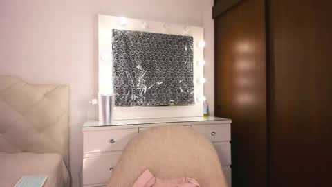 Snapshot of tiffanny_quinn chatting on 02.06.26 Tiff online show from 02.06.26