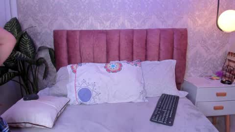 Tiffany Becker online show from 01.30.25