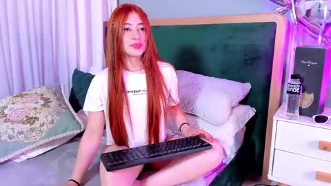 Tiffany Becker online show from 03.04.25