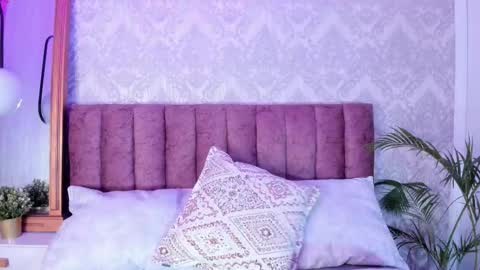 Tiffany Becker online show from 10.01.25