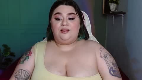 Snapshot of tiffany_laurens chatting on 01.11.25 dont forget ask for custom vids online show from 01.11.25