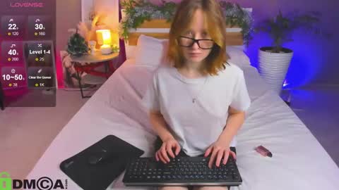 tiffany_roy online show from 01.09.25