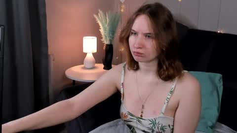 tiffany_roy online show from 02.06.25