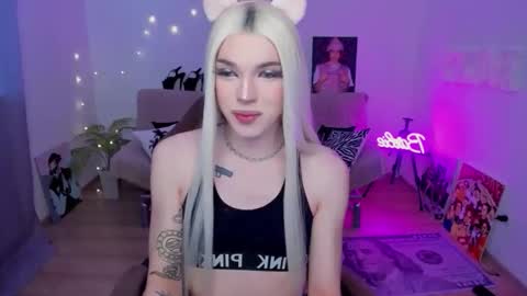 Snapshot of tiffany_smitch chatting on 02.01.26 Tif online show from 02.01.26