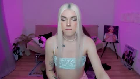 Snapshot of tiffany_smitch chatting on 02.24.26 Tif online show from 02.24.26