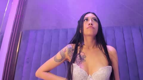 TiffanyDream8 online show from 02.11.26