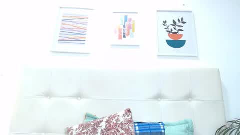 Tifanny Fox online show from 02.08.25