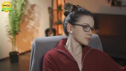 tiffanyriox online show from 02.13.26