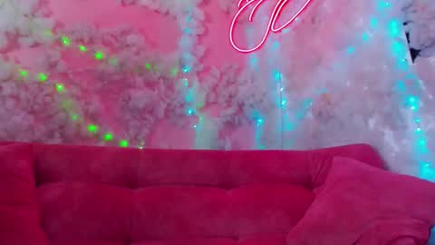 tiffanyy_deluxe online show from 11.22.25