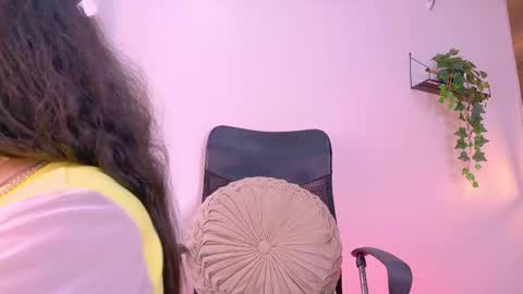 Snapshot of tiffvalentinee_ chatting on 10.13.25 Tiffany online show from 10.13.25