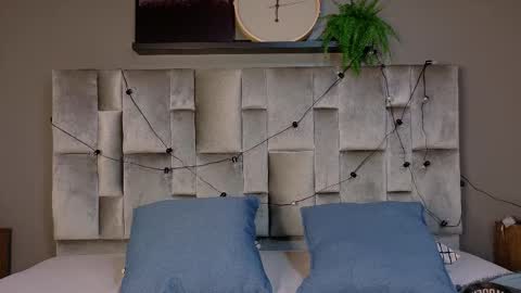 Snapshot of tiffvalentinee_ chatting on 11.10.25 Tiffany online show from 11.10.25