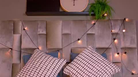 Snapshot of tiffvalentinee_ chatting on 11.11.25 Tiffany online show from 11.11.25