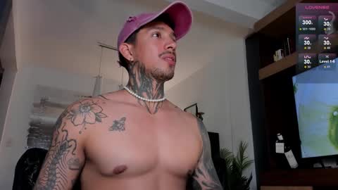 Snapshot of tigerstripes_ chatting on 02.06.25 Chris online show from 02.06.25