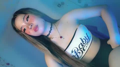 Snapshot of tight_elliana chatting on 04.25.26 tight_elliana online show from 04.25.26
