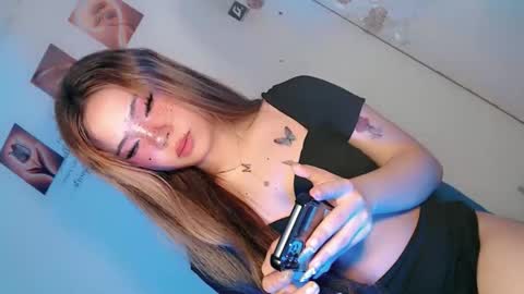 Snapshot of tight_elliana chatting on 04.29.26 tight_elliana online show from 04.29.26