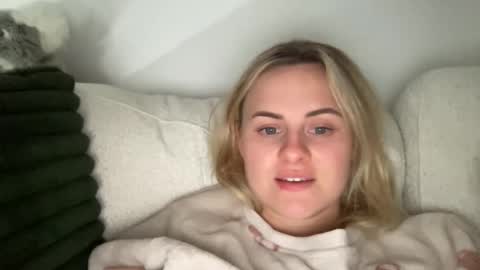 Snapshot of tigoldbitties11 chatting on 11.24.25 Lexi online show from 11.24.25