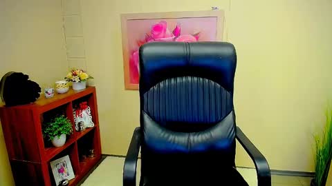 Luisa online show from 02.11.25