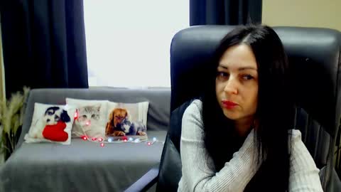 Luisa online show from 05.04.26