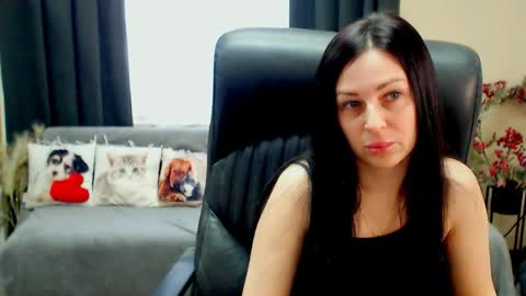 Luisa online show from 05.08.26