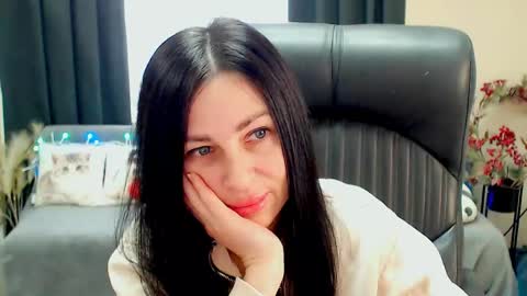 Luisa online show from 05.19.26