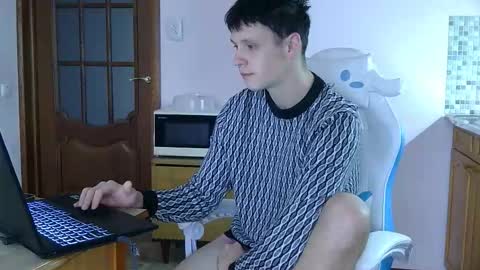 Snapshot of timkinky chatting on 11.10.25 Tim WhiteS online show from 11.10.25