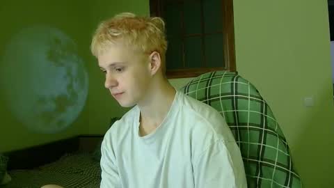 Snapshot of timkinky chatting on 11.24.25 Tim WhiteS online show from 11.24.25