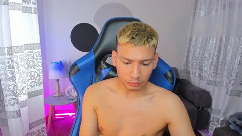 timi  jones online show from 02.01.25