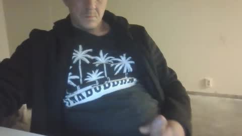 Snapshot of timswe90 chatting on 04.19.26 timswe90 online show from 04.19.26